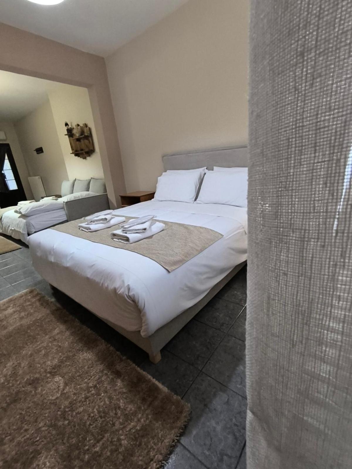 Guesthouse Platon Órma المظهر الخارجي الصورة